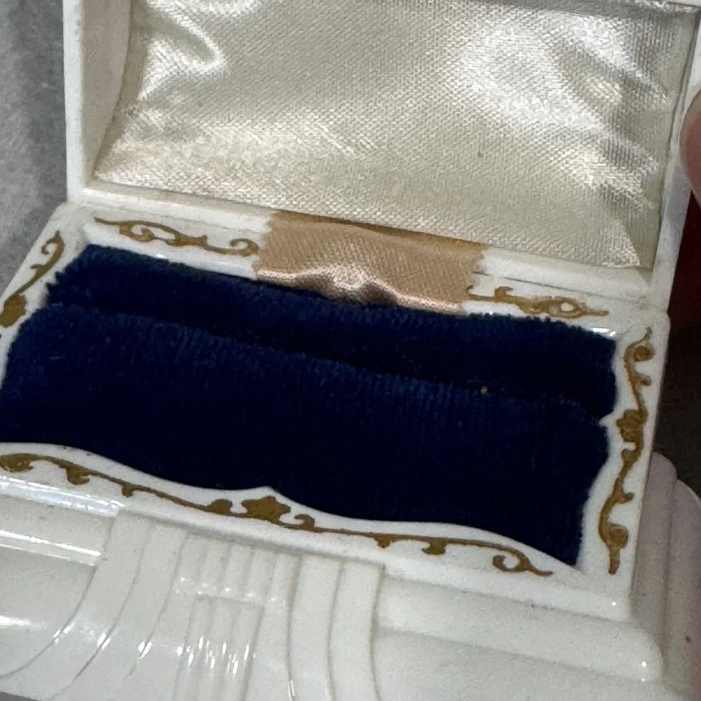 Antique Jewelry Ring Box White Art Deco Lotus Flower Celluloid USA
